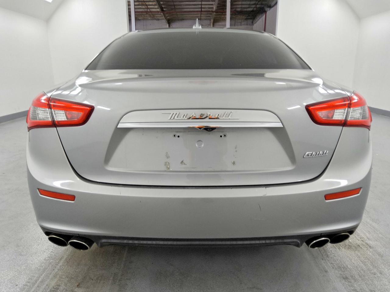 2014 Maserati Ghibli Silver vin: ZAM57XSA5E1091487