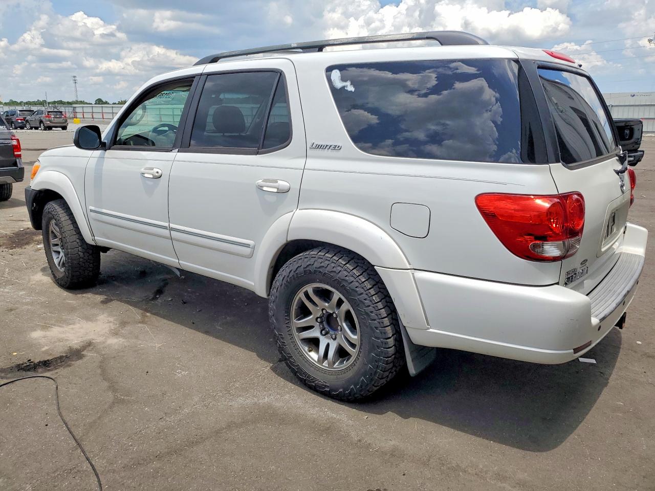 2007 Toyota Sequoia Limited Белый vin: 5TDZT38A87S286829