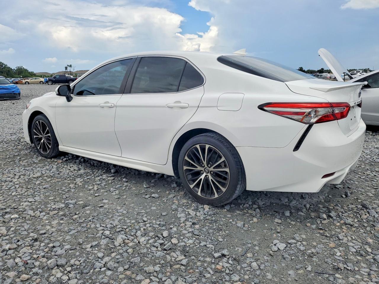 2019 Toyota Camry Se White vin: 4T1B11HK4KU785986