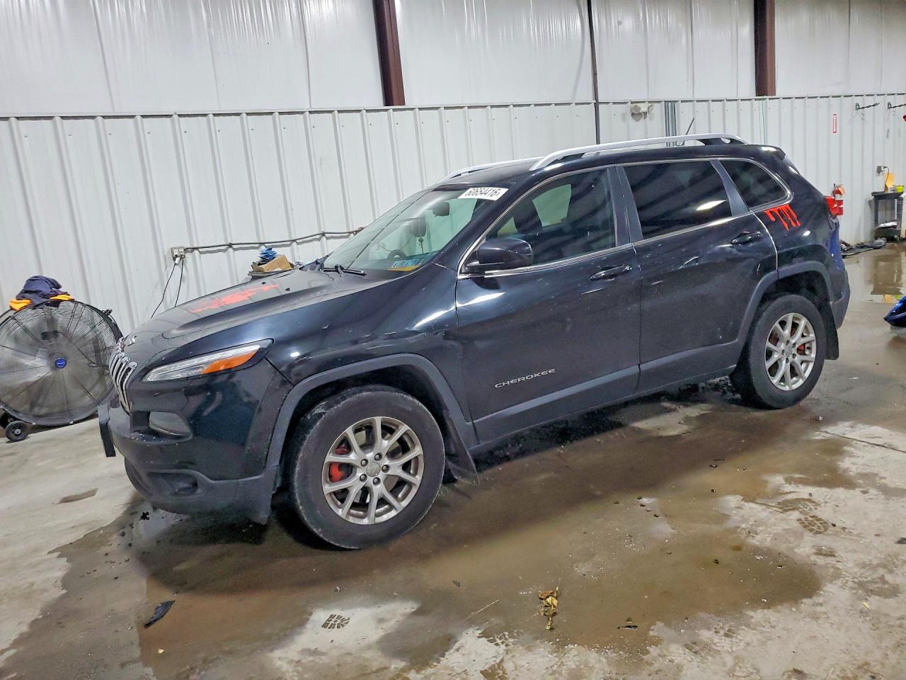 2014 Jeep Cherokee Latitude Черный vin: 1C4PJMCS3EW142704