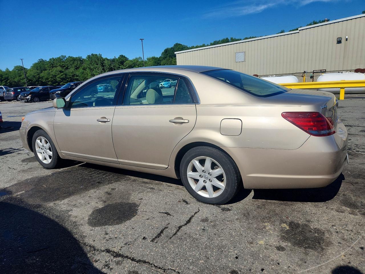 2008 Toyota Avalon Xl Gold vin: 4T1BK36B38U315968