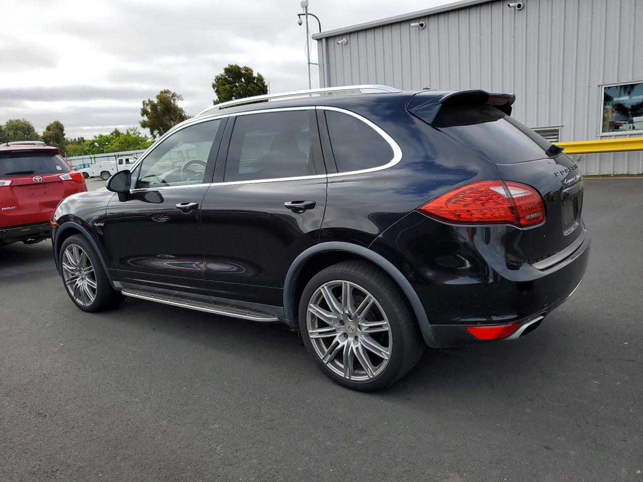 2011 Porsche Cayenne S Hybrid Black vin: WP1AE2A24BLA92733