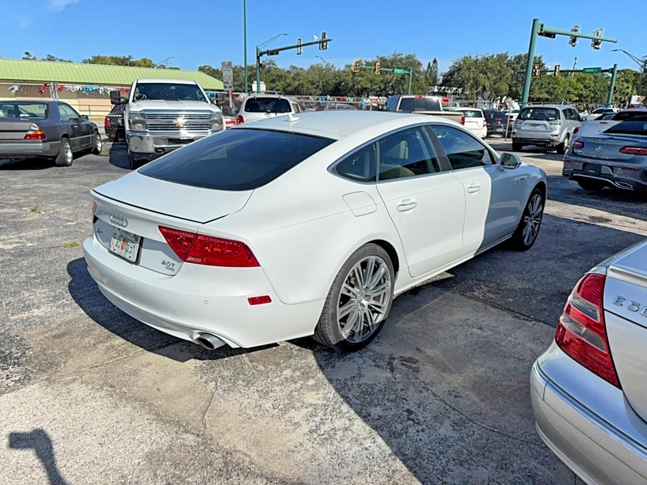 2014 Audi A7 Premium Plus White vin: WAUWGAFC1EN030242