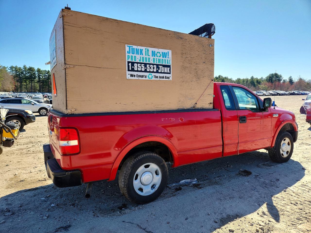 2007 Ford F150 Red vin: 1FTRF12207NA25536