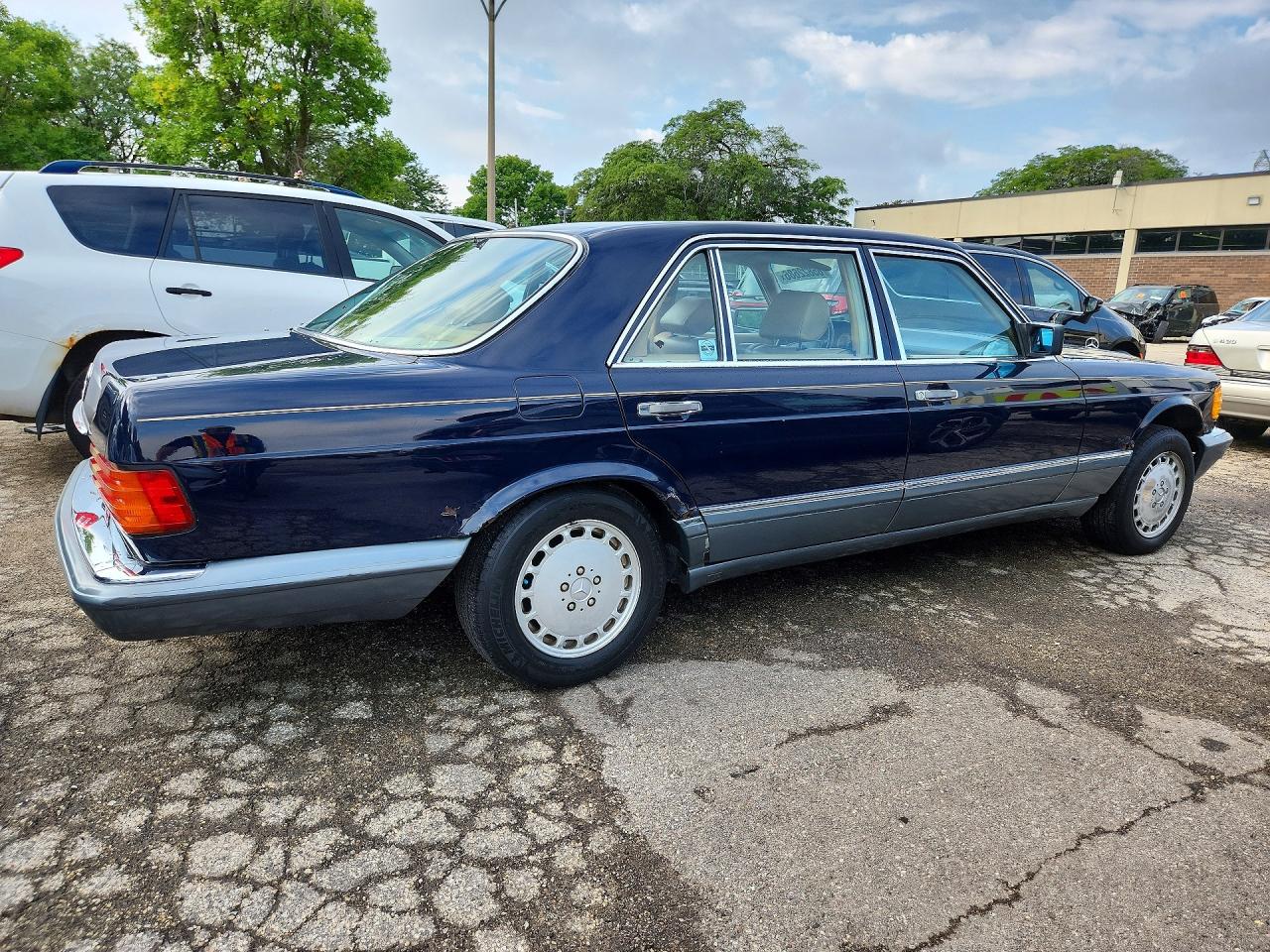 1986 Mercedes-benz 560 Sel Blue vin: WDBCA39D0GA265277