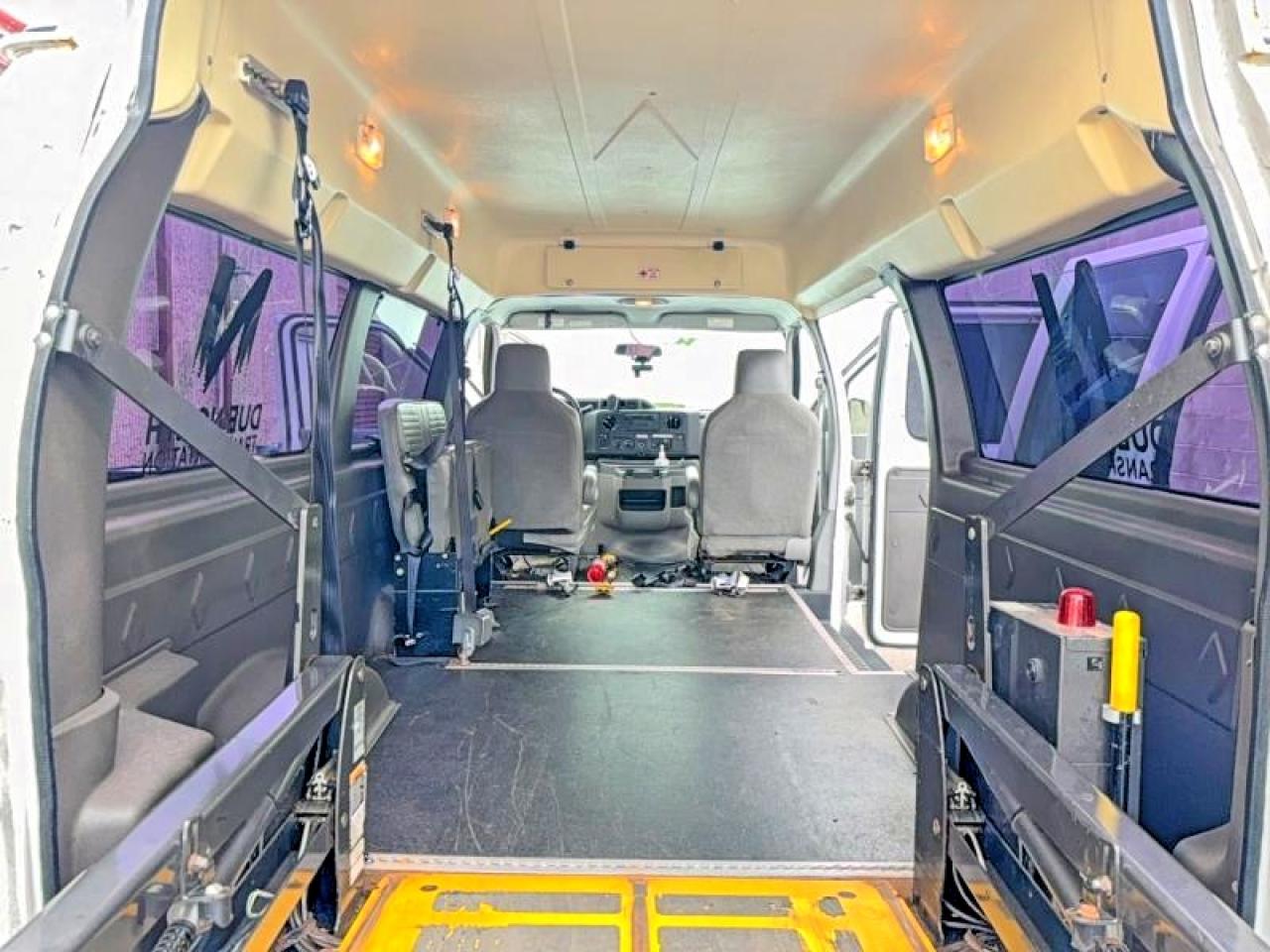 2014 Ford Econoline E250 Van White vin: 1FTNE2EW0EDB18825