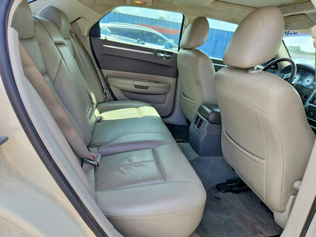 2008 Chrysler 300 Limited White vin: 2C3KA33G38H305648