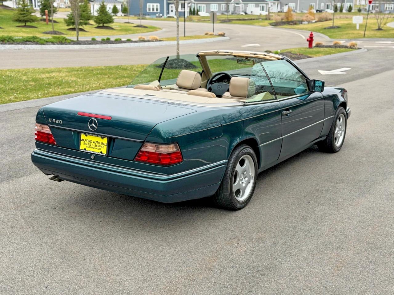 1995 Mercedes-benz E 320 Blue vin: WDBEA66E8SC282817