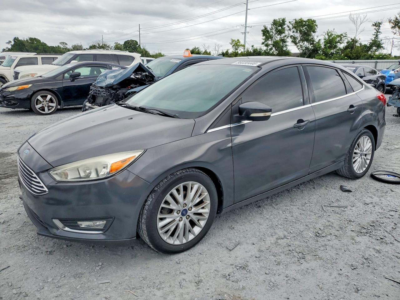 2018 Ford Focus Titanium Gray vin: 1FADP3J2XJL294124