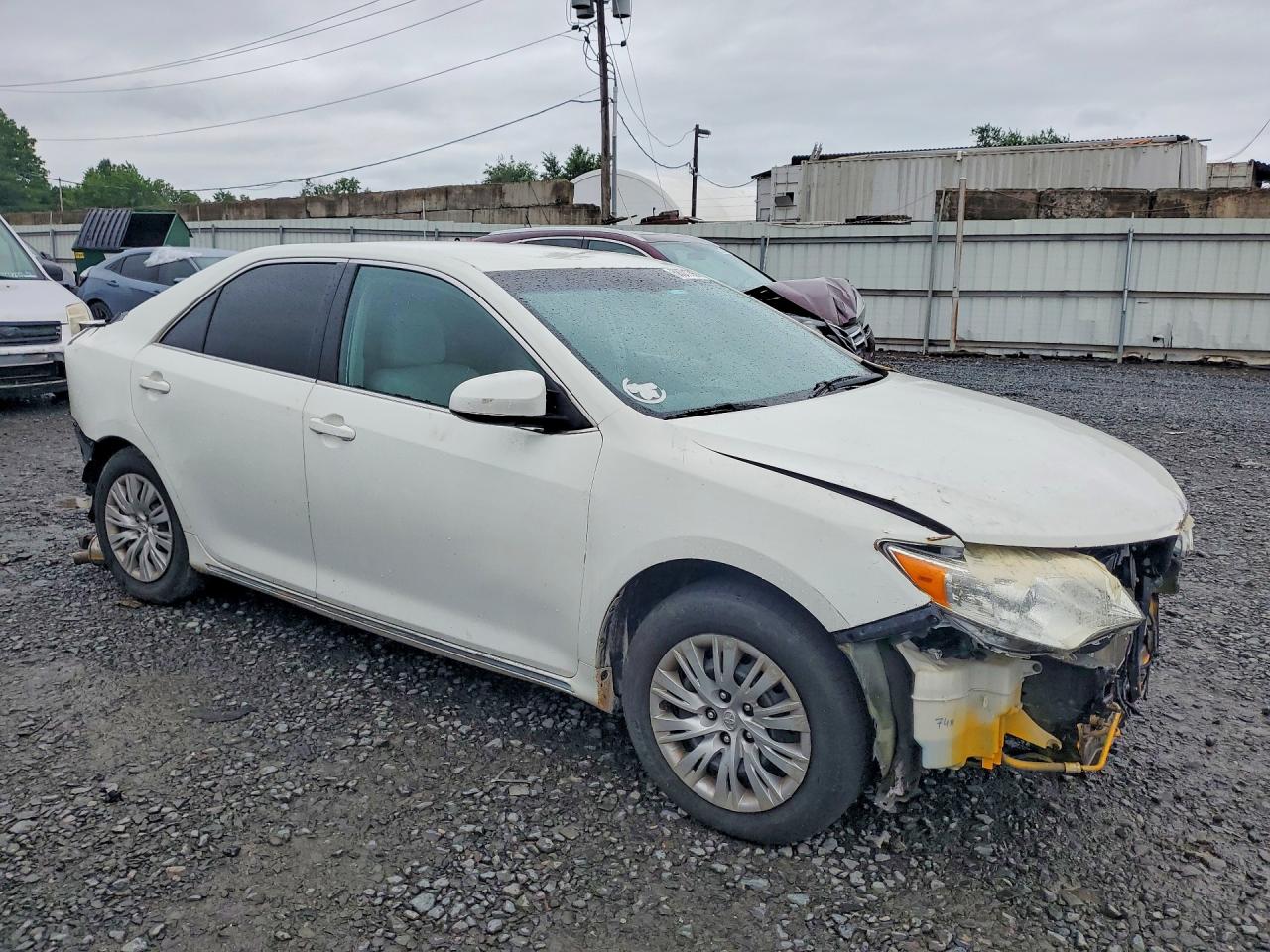 2014 Toyota Camry Hybrid Le Белый vin: 4T1BD1FK1EU104598
