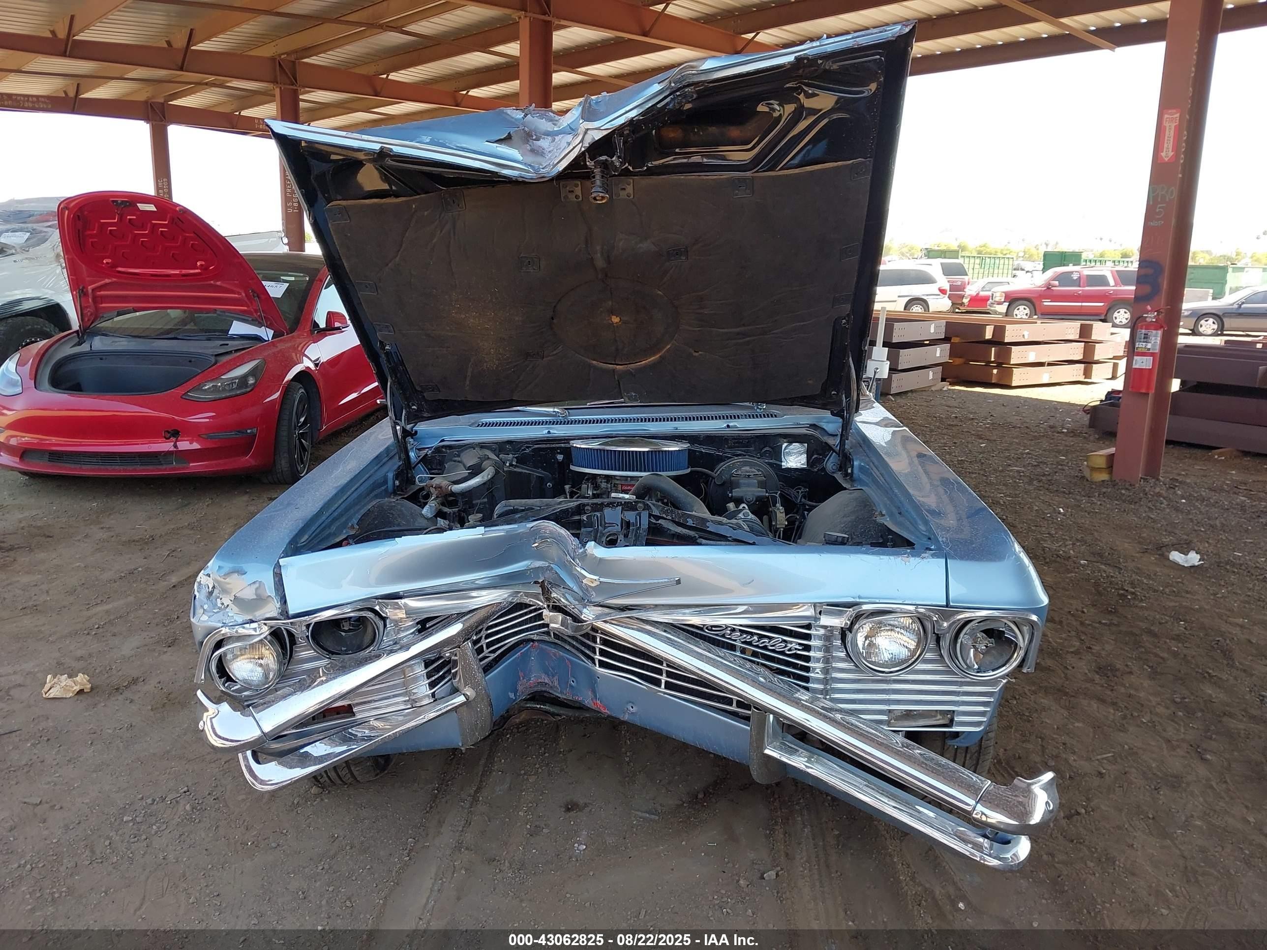 1965 Chevrolet Impala   Blue vin: 164675L219505    
