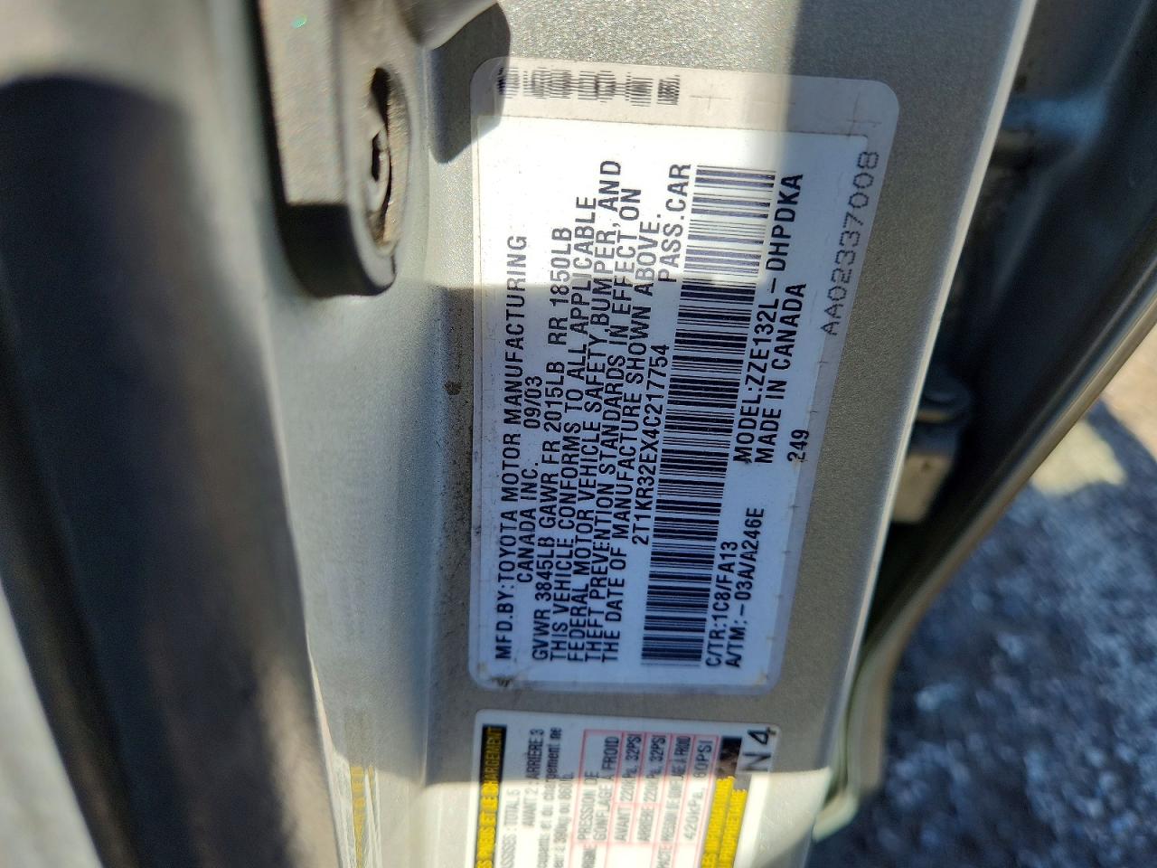 2004 Toyota Matrix Base Серебряный vin: 2T1KR32EX4C217754