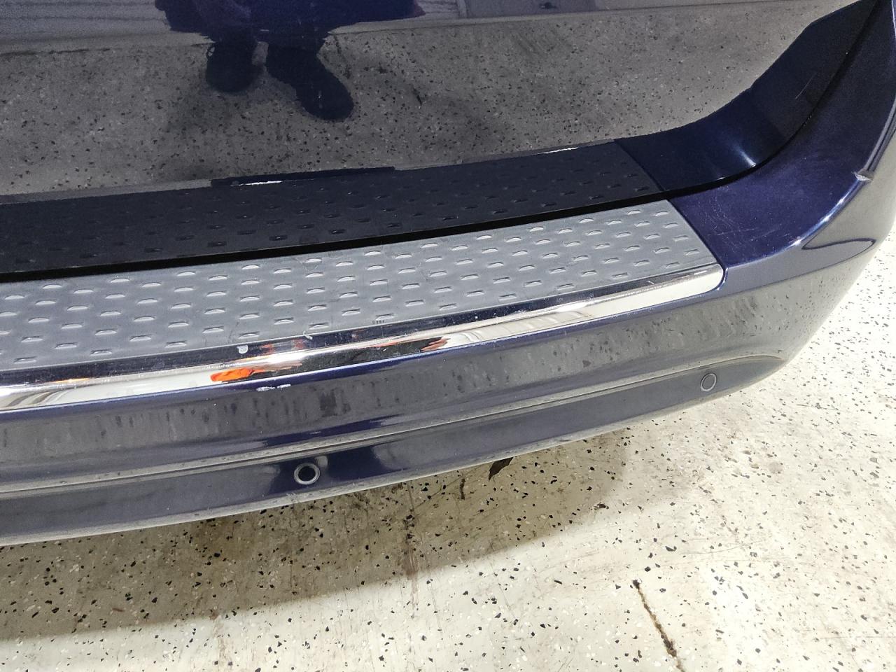 2013 Chrysler Town & Country Touring L Синий vin: 2C4RC1CG4DR681319 Damage: Rear Bumper Center Molding, Heavy Scratch, 1 To 2 Inches