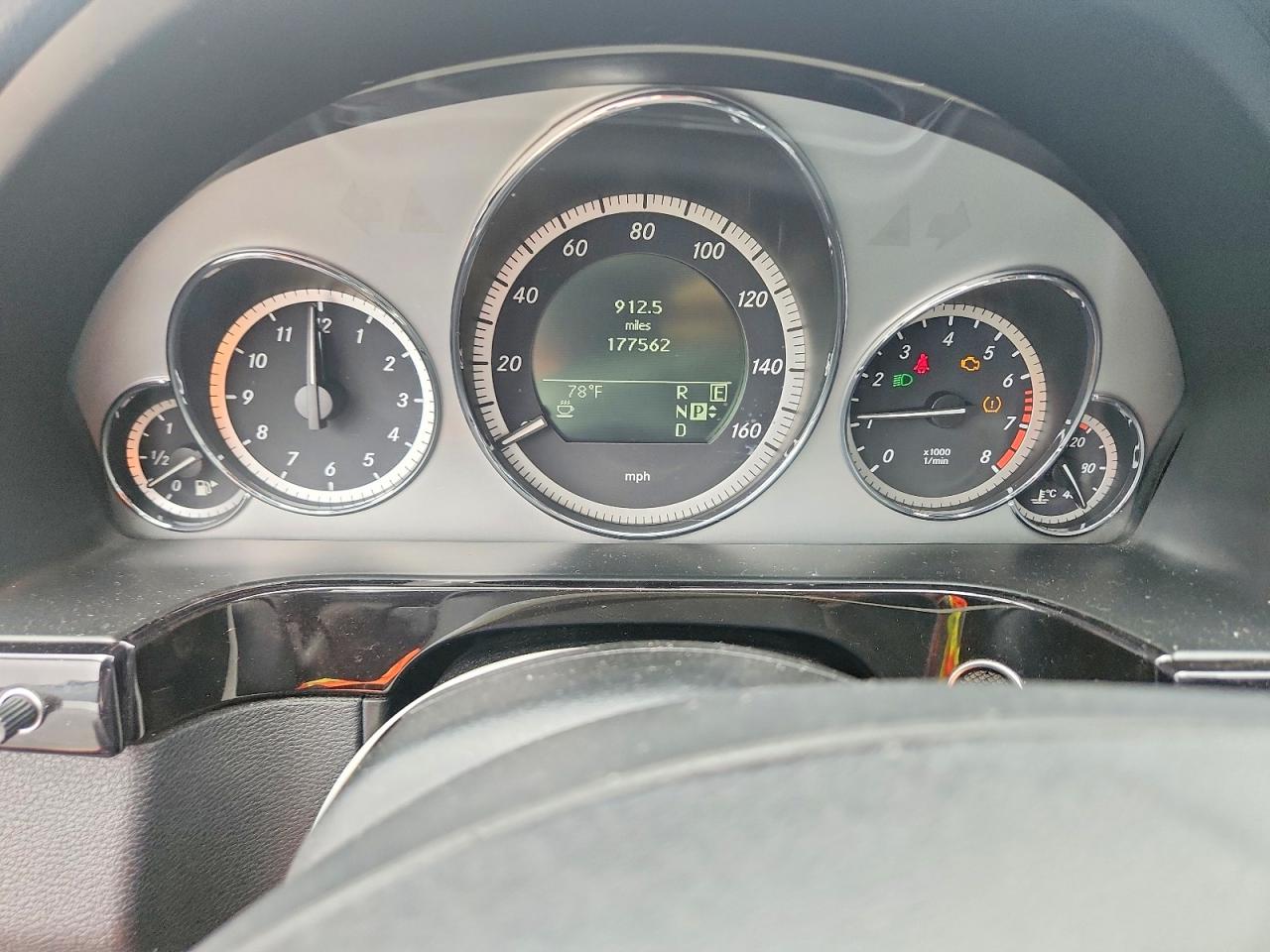 2011 Mercedes-benz E 350 4matic Серебряный vin: WDDHF8HB1BA299085