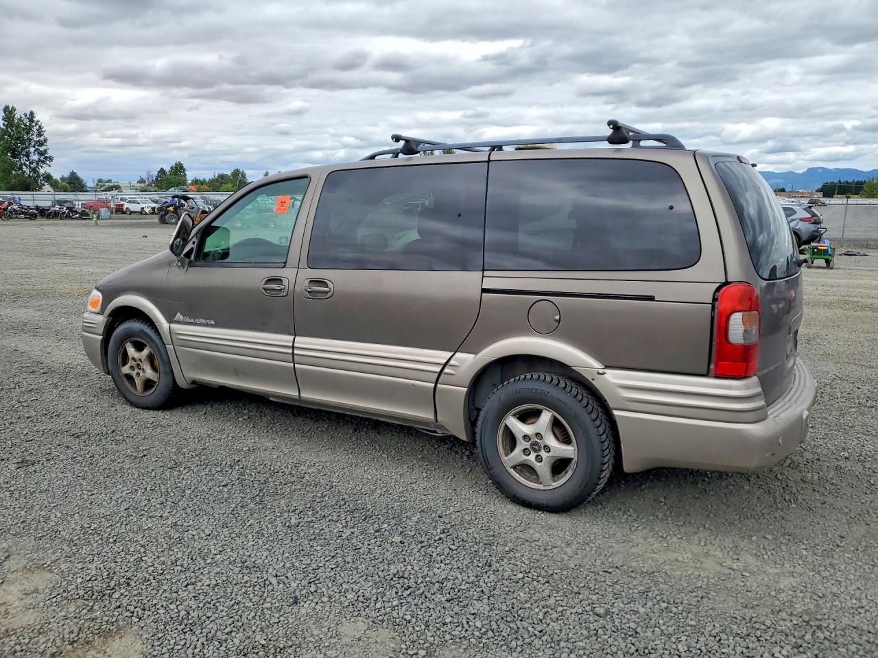 2004 Pont Montana 4d Wagon Brown vin: 1GMDX03E34D220487