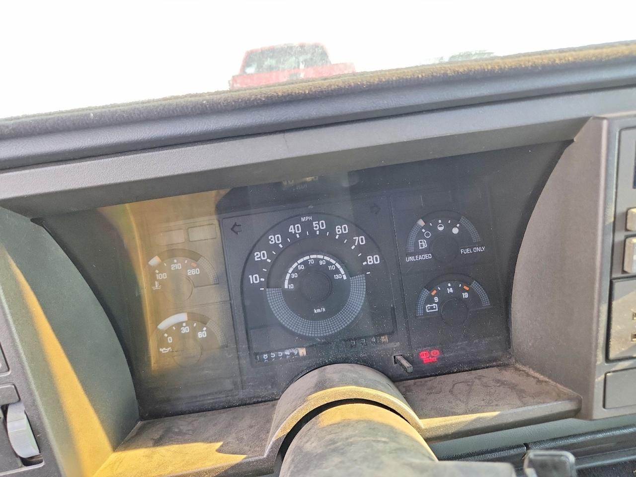1990 Chevrolet Gmt-400 C1500 Red vin: 1GCDC14ZXLE166279