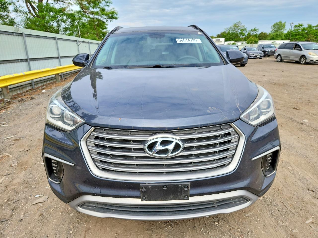 2017 Hyundai Santa Fe Se Серый vin: KM8SMDHF2HU191739