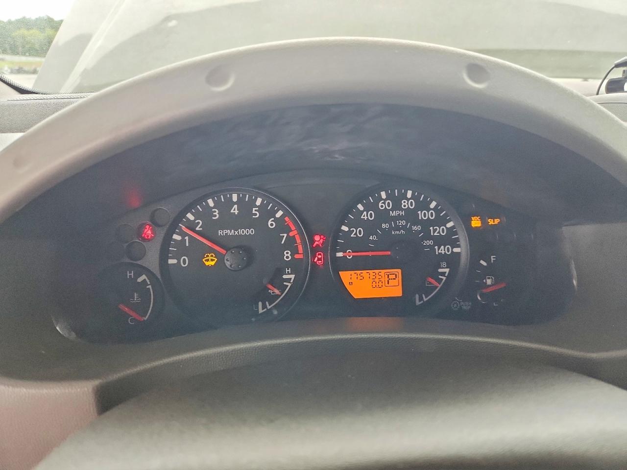 2008 Nissan Xterra X White vin: 5N1AN08U28C505153