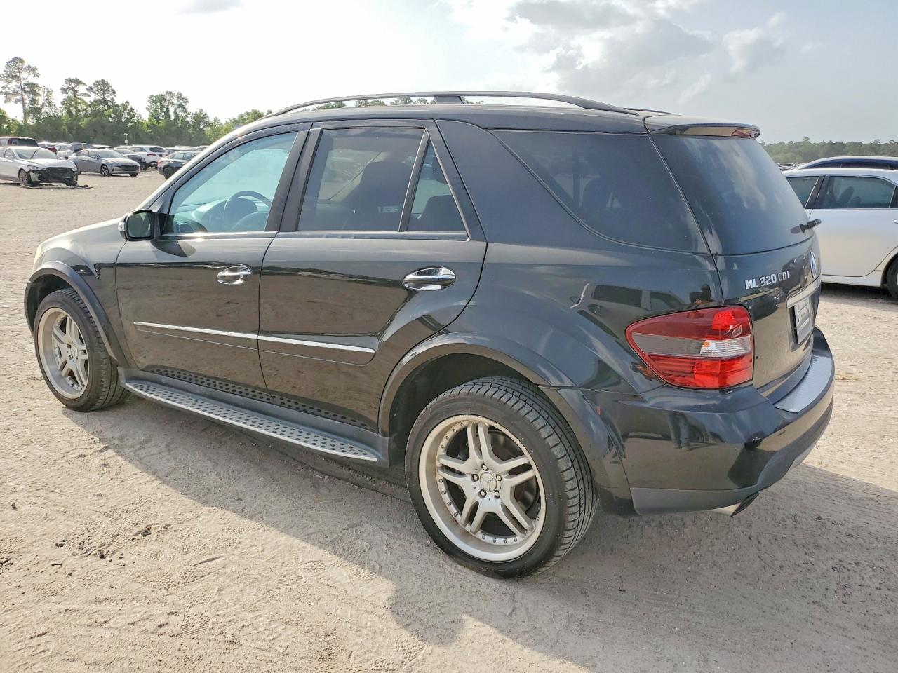 2007 Mercedes-benz Ml 320 Cdi Black vin: 4JGBB22EX7A217482