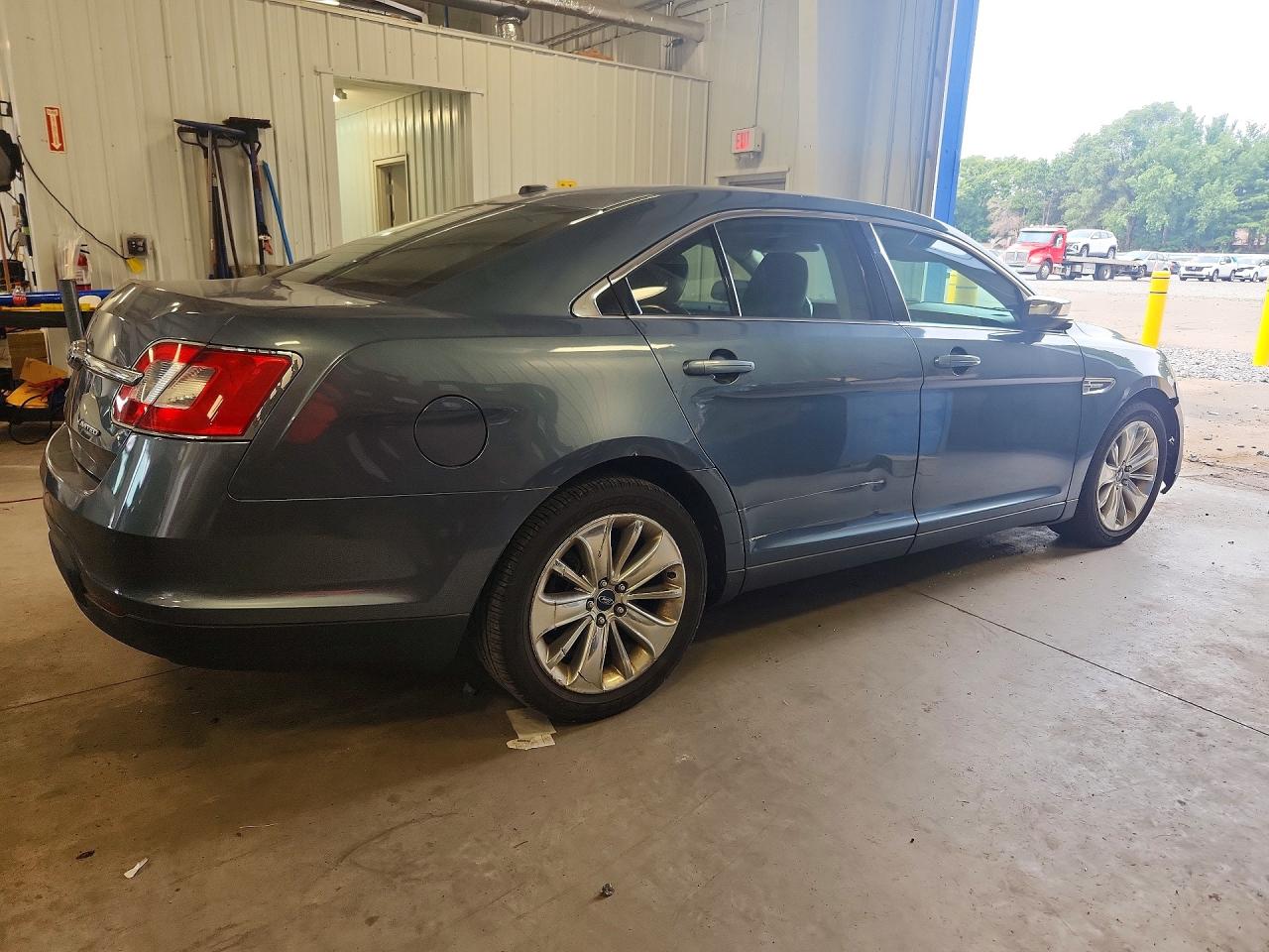 2010 Ford Taurus Limited Blue vin: 1FAHP2FW3AG140385