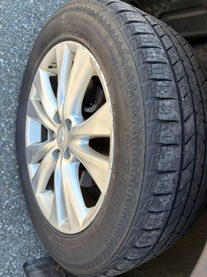 2015 Toyota Rav4 Limited Gray vin: JTMDFREV7FD117097
