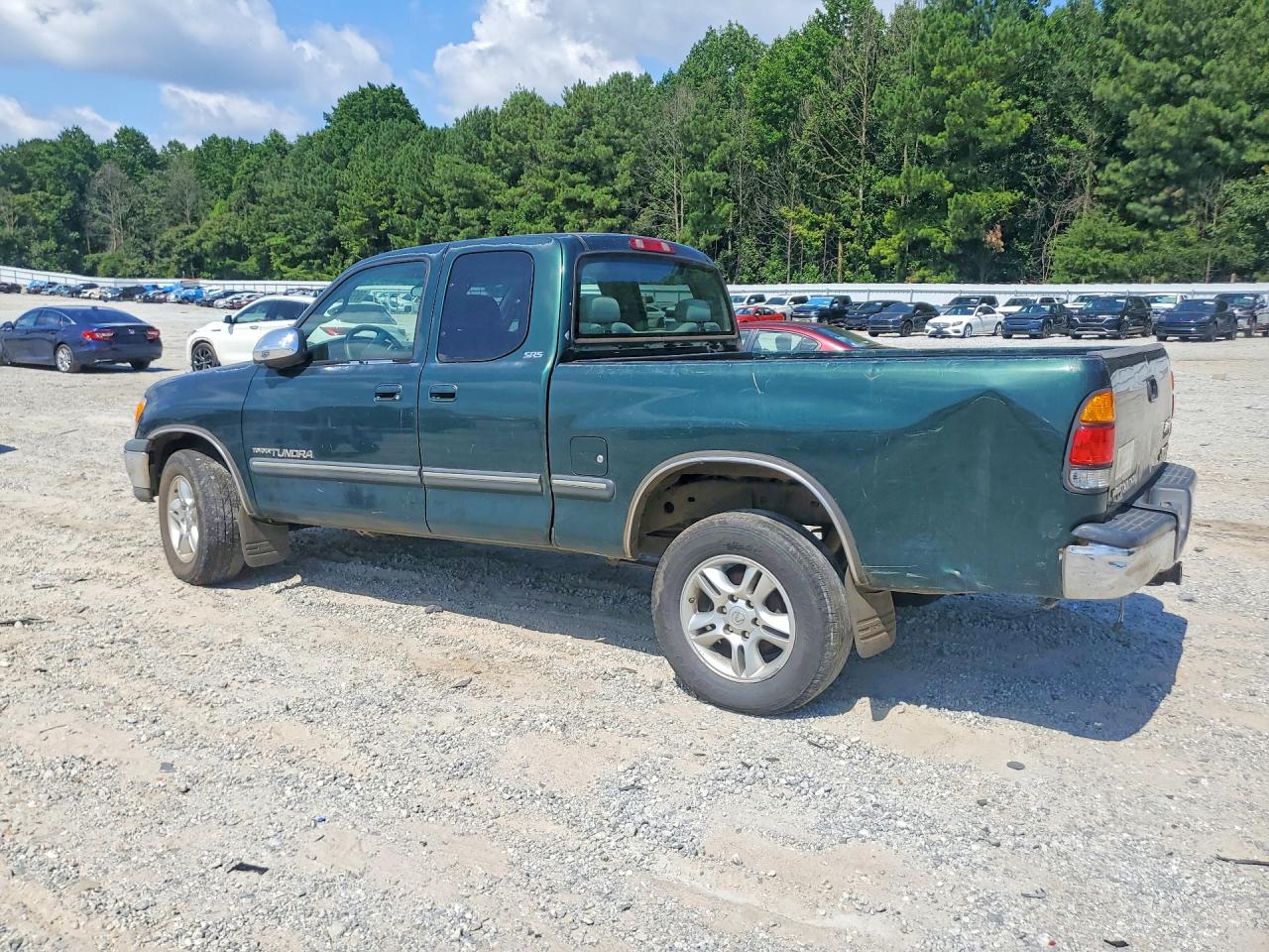 2002 Toyota Tundra Sr5 V8 Green vin: 5TBBT44132S327401