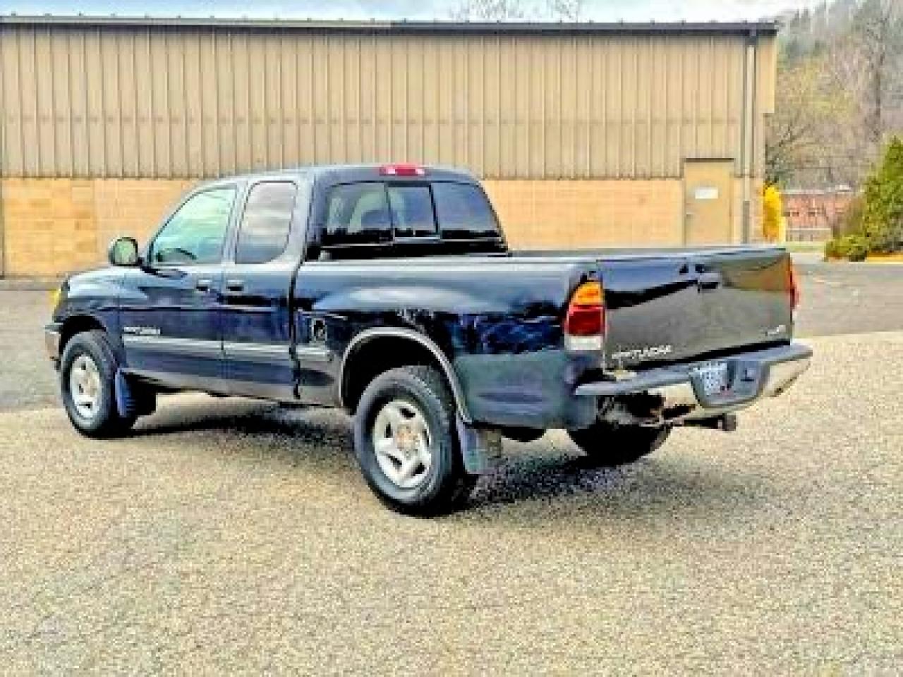 2001 Toyota Tundra Sr5 Black vin: 5TBRT34181S200036