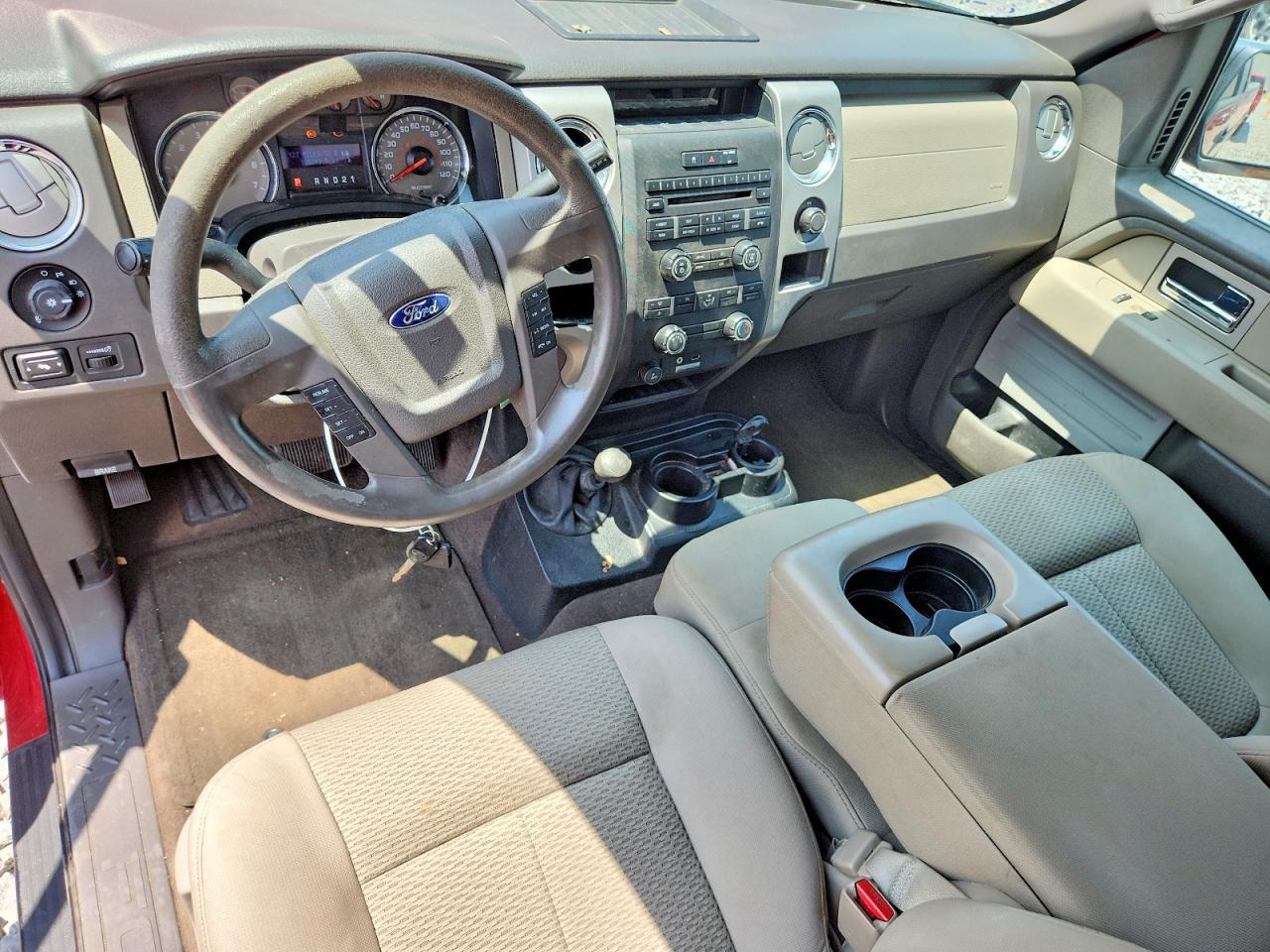 2009 Ford F150 Red vin: 1FTRF14W89KC07232