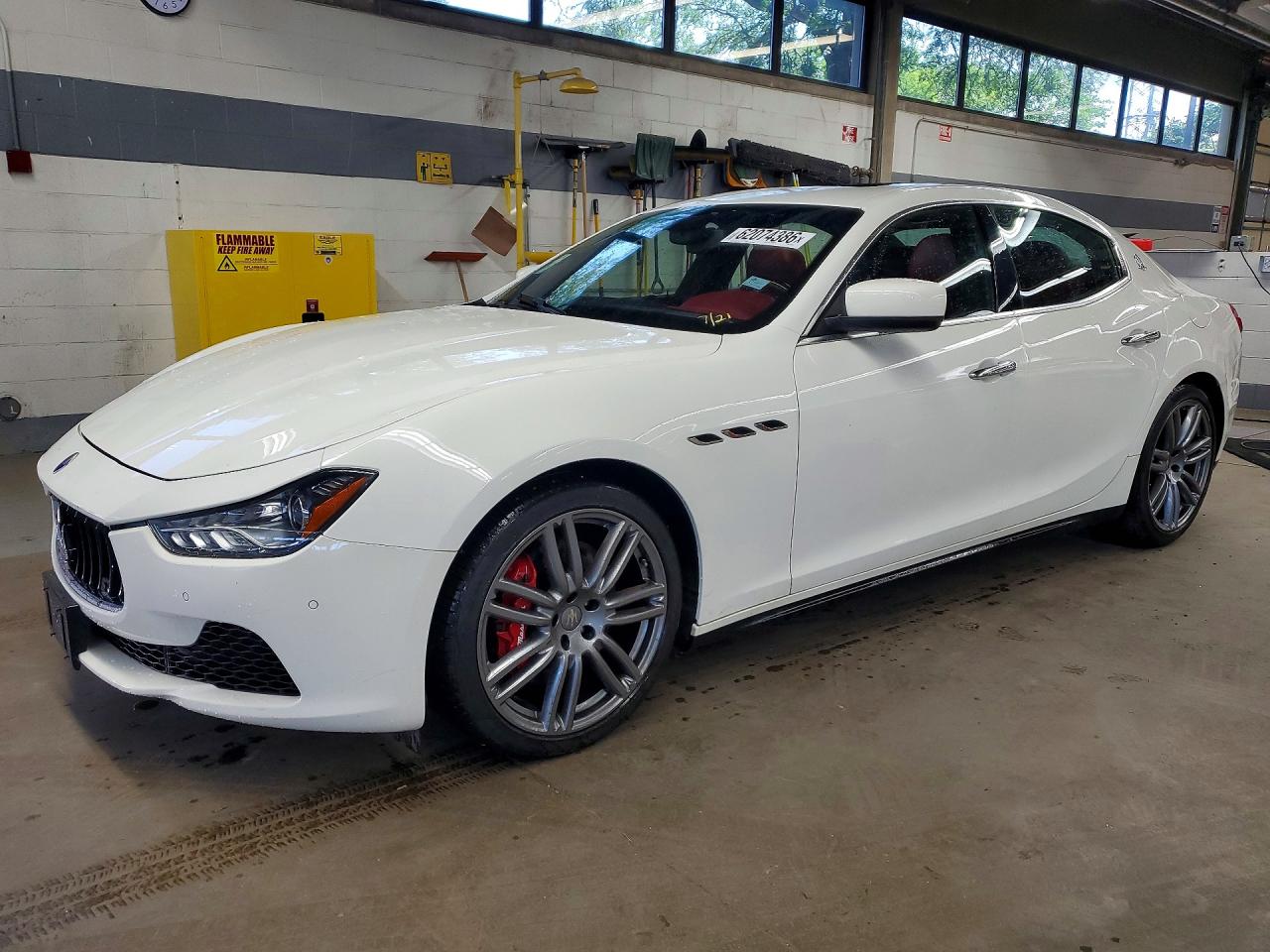 2014 Maserati Ghibli S White vin: ZAM57RTA3E1097878