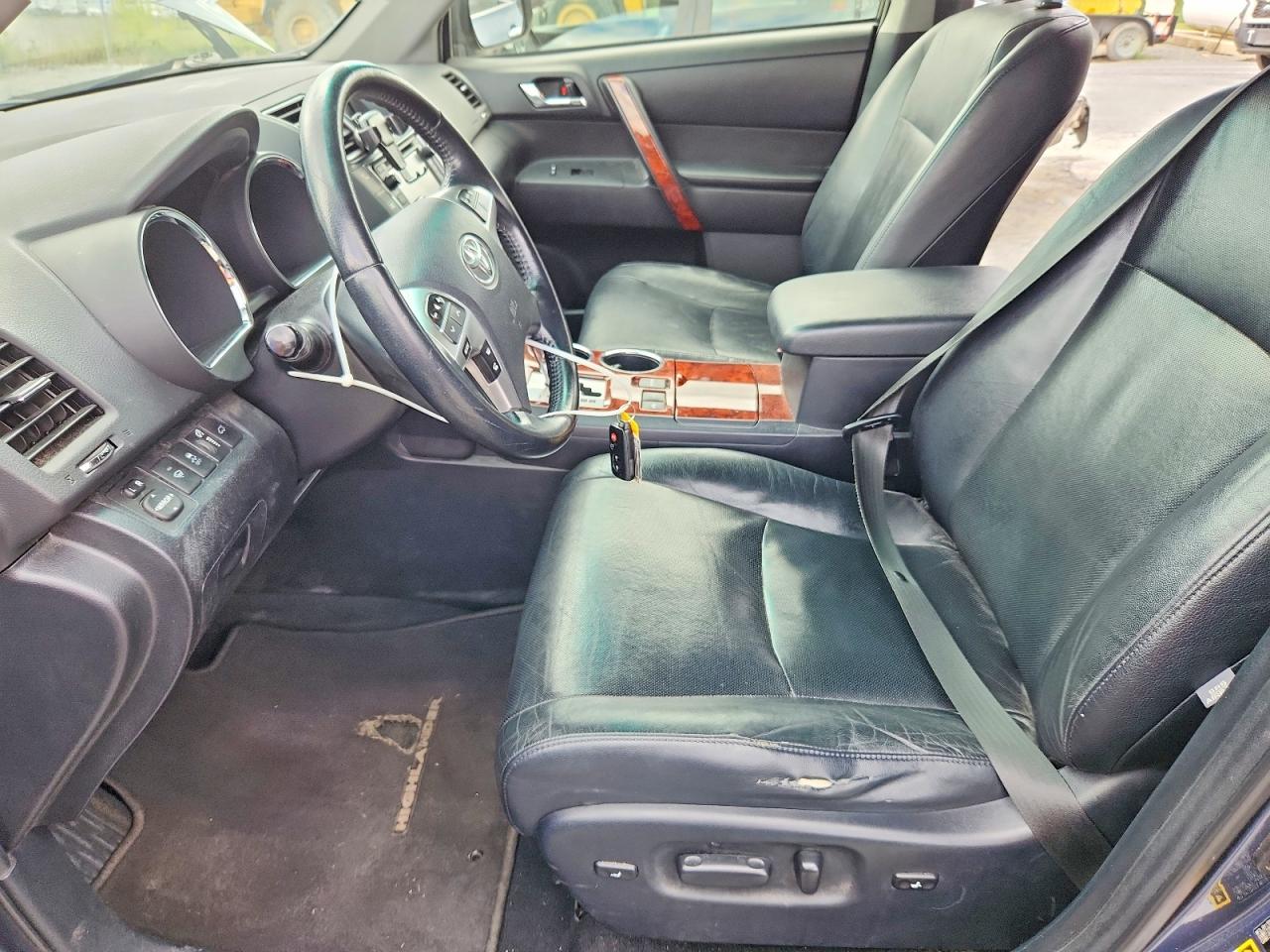 2013 Toyota Highlander Hybrid Limited Blue vin: JTEDC3EH9D2013182