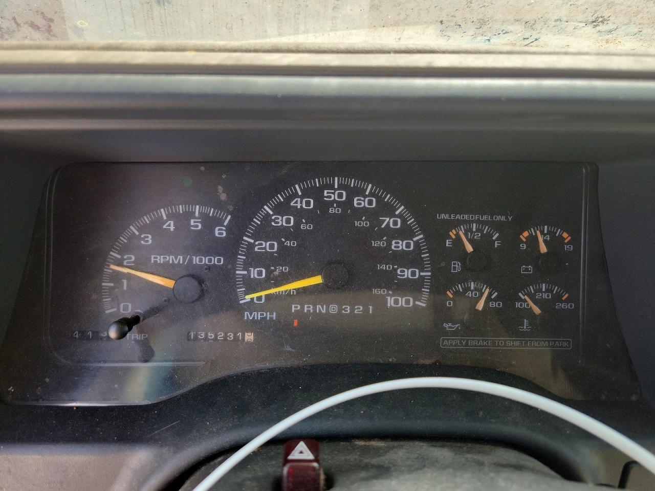 1999 Chevrolet Suburban C1500 Красный vin: 3GNEC16R8XG116455