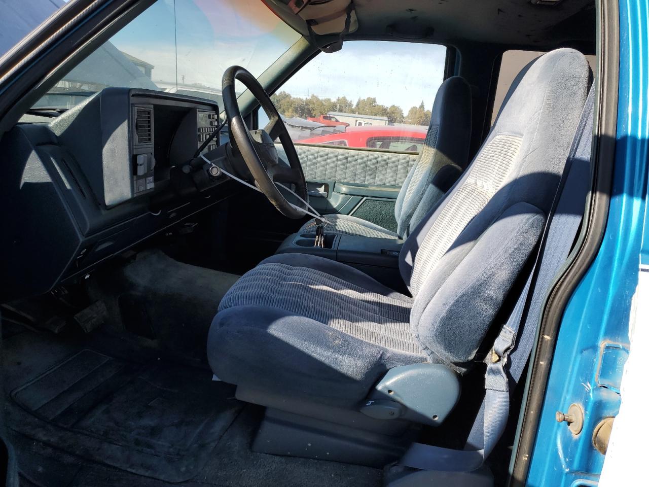 1992 Chevrolet Suburban C2500 Blue vin: 1GNGC26N6NJ331467