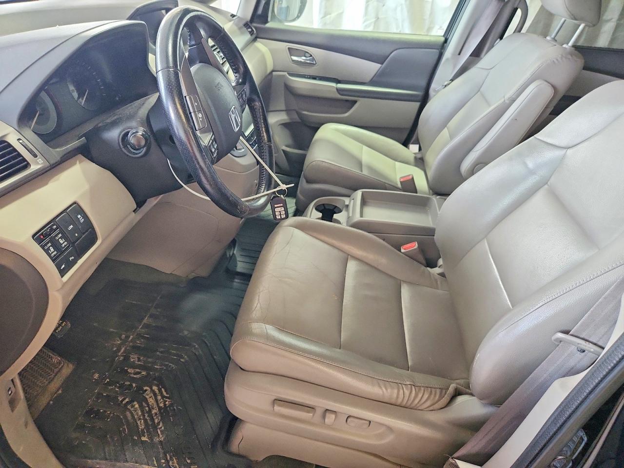2015 Honda Odyssey Touring Black vin: 5FNRL5H96FB032492