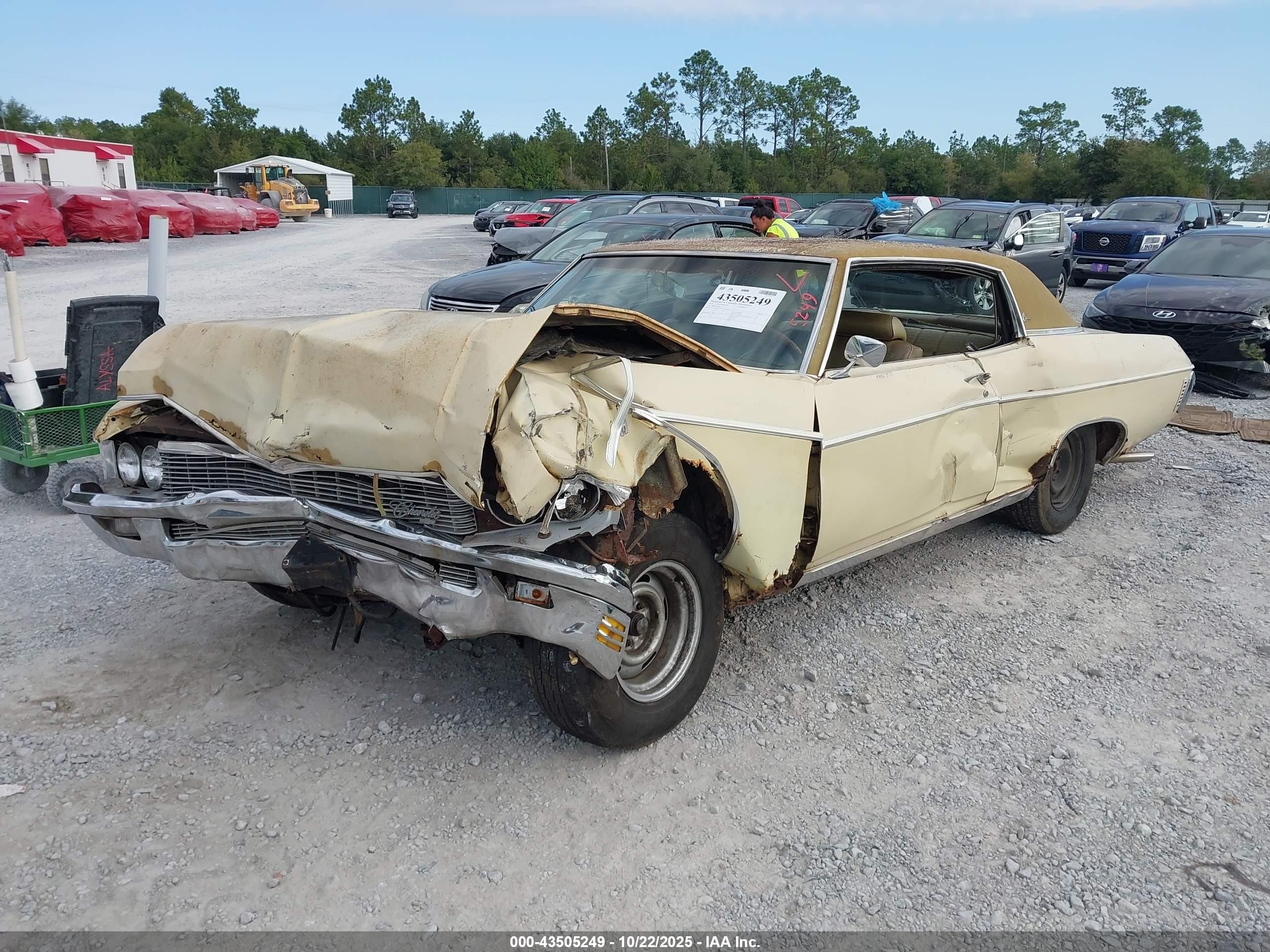 1970 Chevrolet Caprice   Cream vin: 166470J218405    