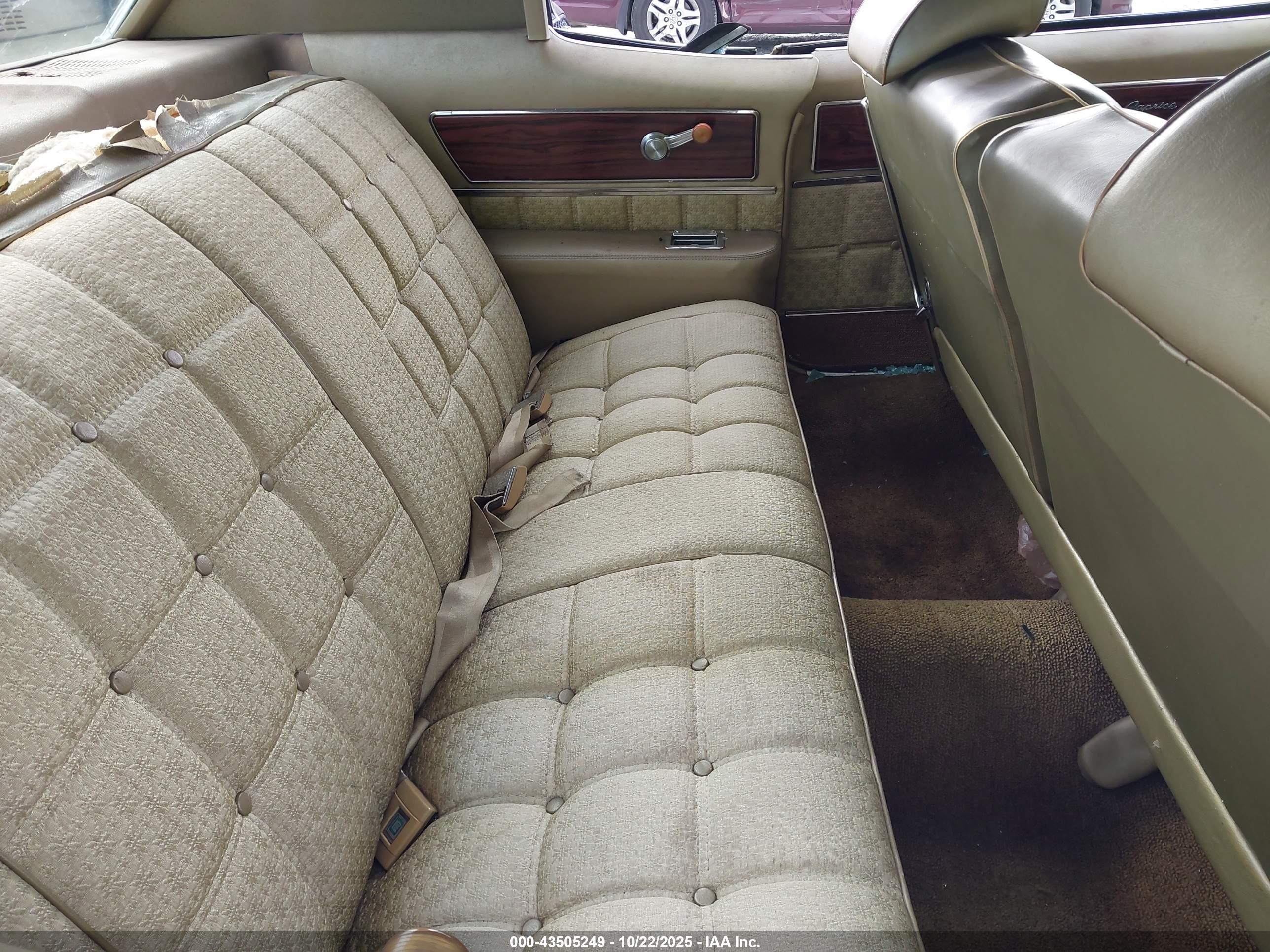 1970 Chevrolet Caprice   Cream vin: 166470J218405    