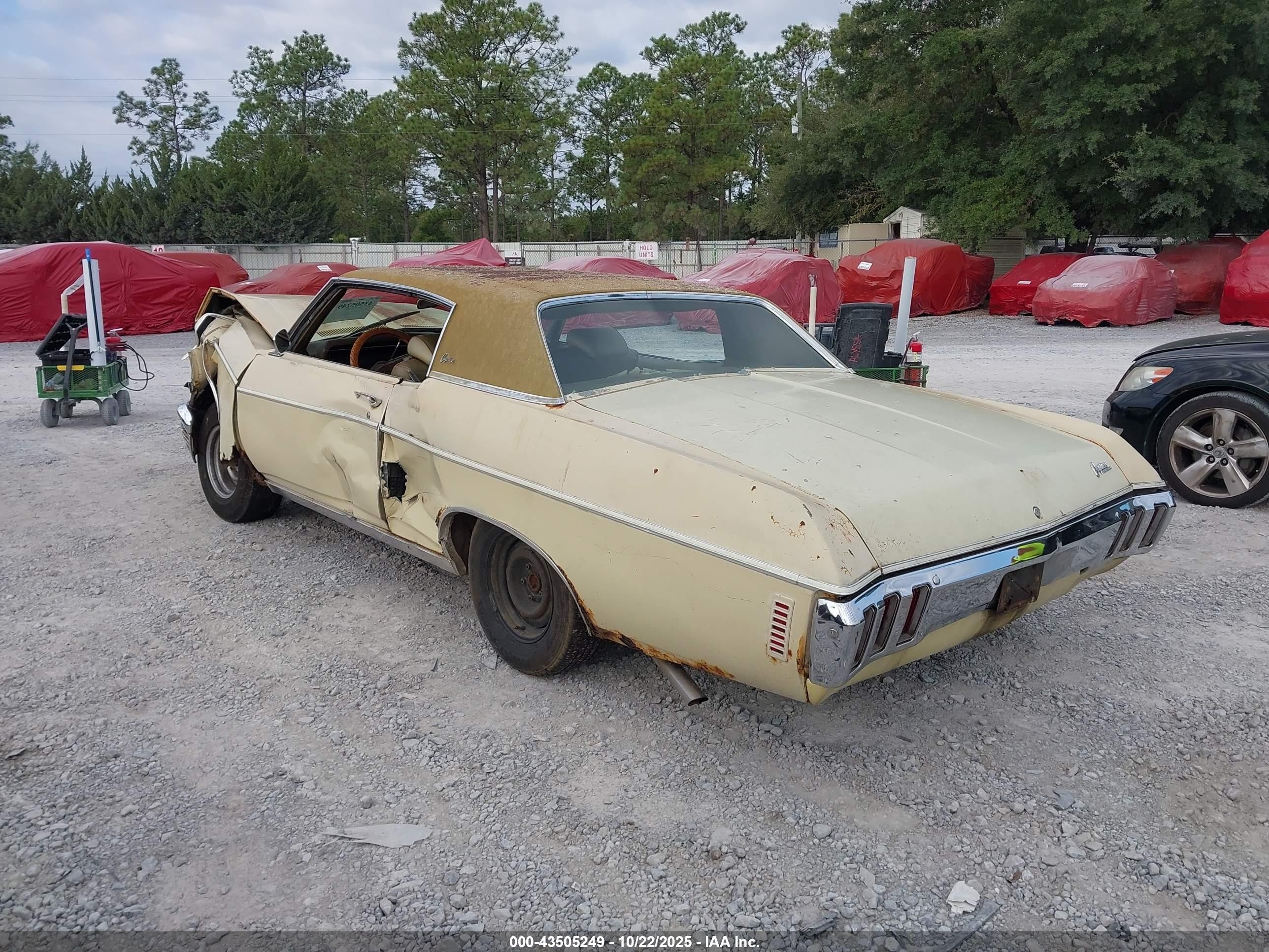 1970 Chevrolet Caprice   Cream vin: 166470J218405    