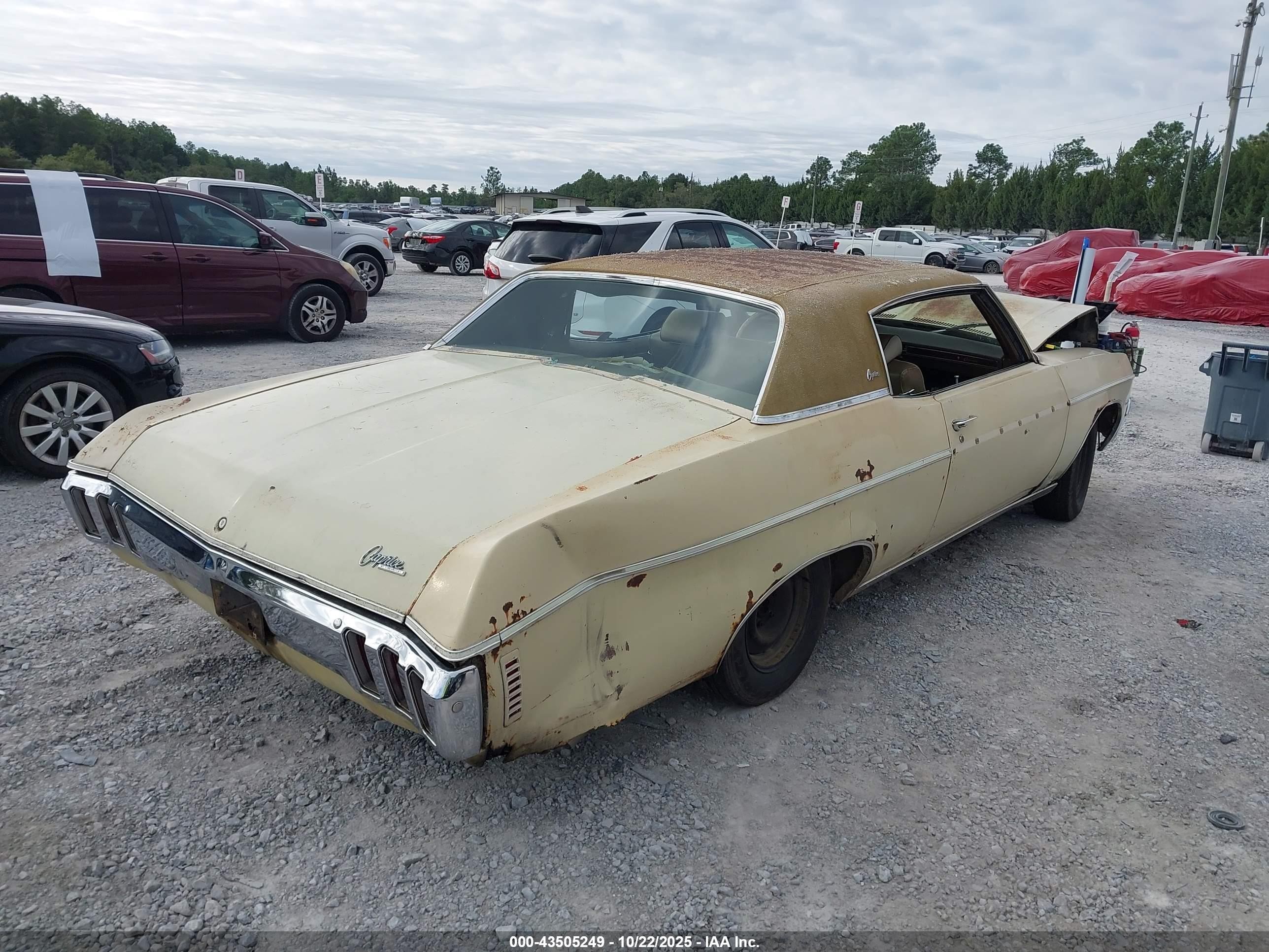 1970 Chevrolet Caprice   Cream vin: 166470J218405    