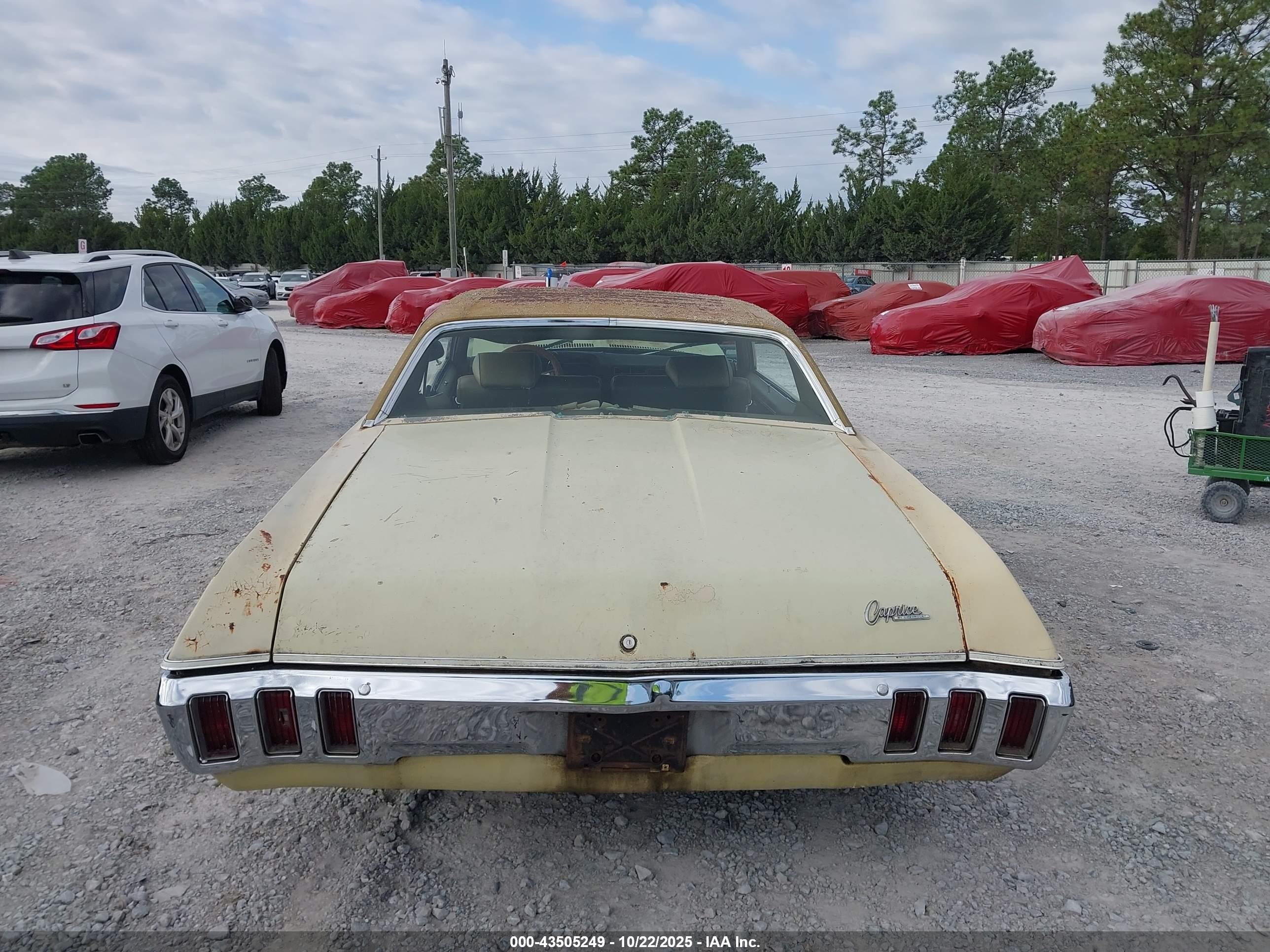 1970 Chevrolet Caprice   Cream vin: 166470J218405    