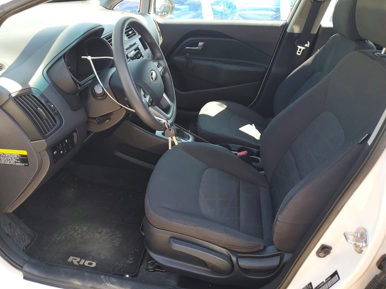 2014 Kia Rio Lx White vin: KNADM5A3XE6413654