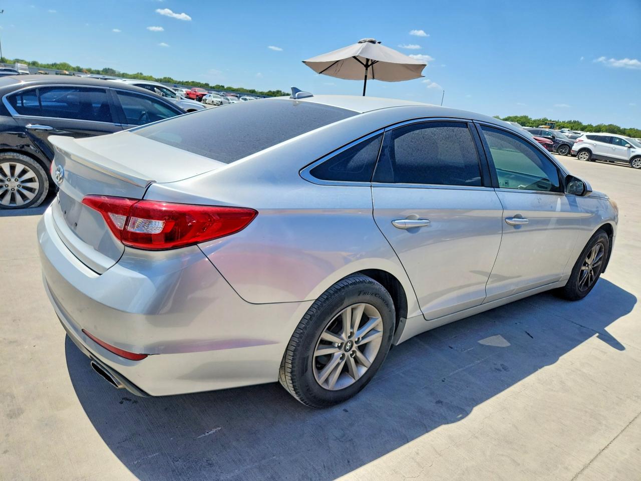 2015 Hyundai Sonata Se Silver vin: 5NPE24AFXFH068022