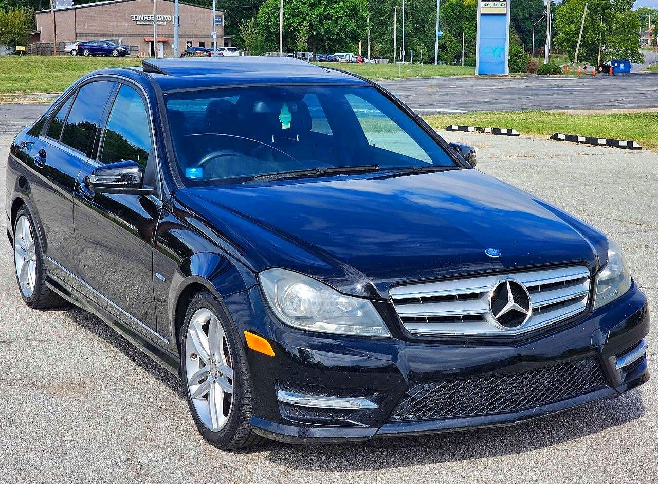 2012 Mercedes-benz C 250 Black vin: WDDGF4HB2CR194515