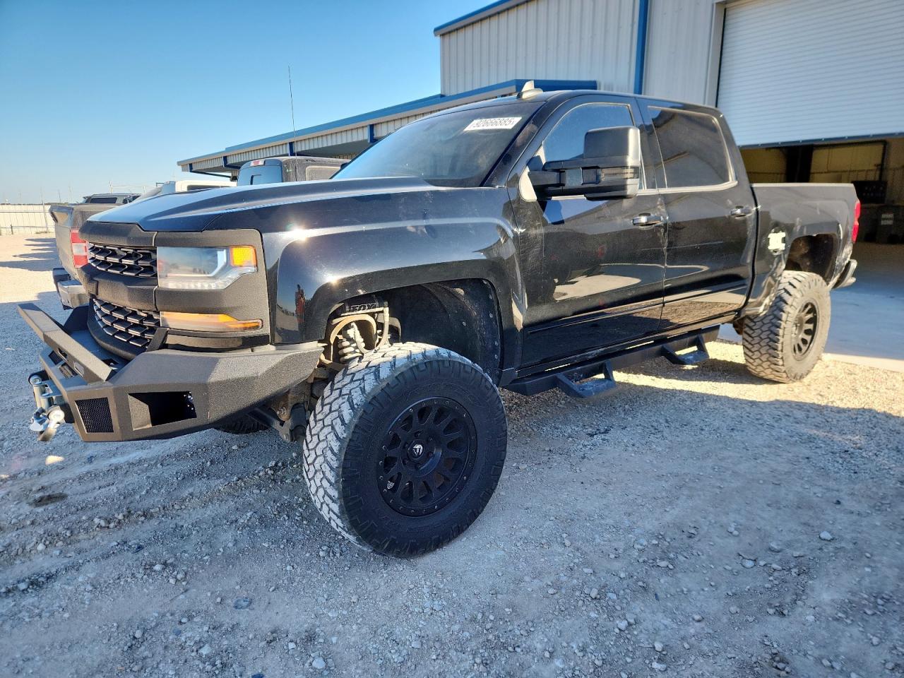 2016 Chevrolet Silverado K1500 Lt Black vin: 3GCUKREC6GG162482