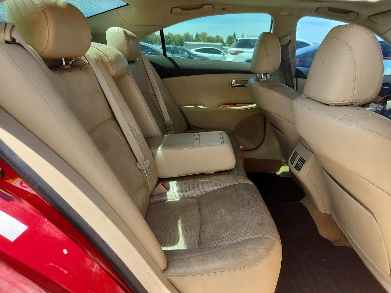 2010 Lexus Es 350 Red vin: JTHBK1EG4A2375392