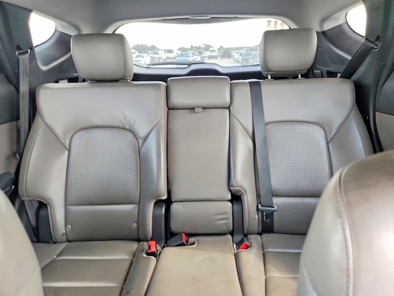 2013 Hyundai Santa Fe Sport 2.4l Silver vin: 5XYZUDLB2DG084242