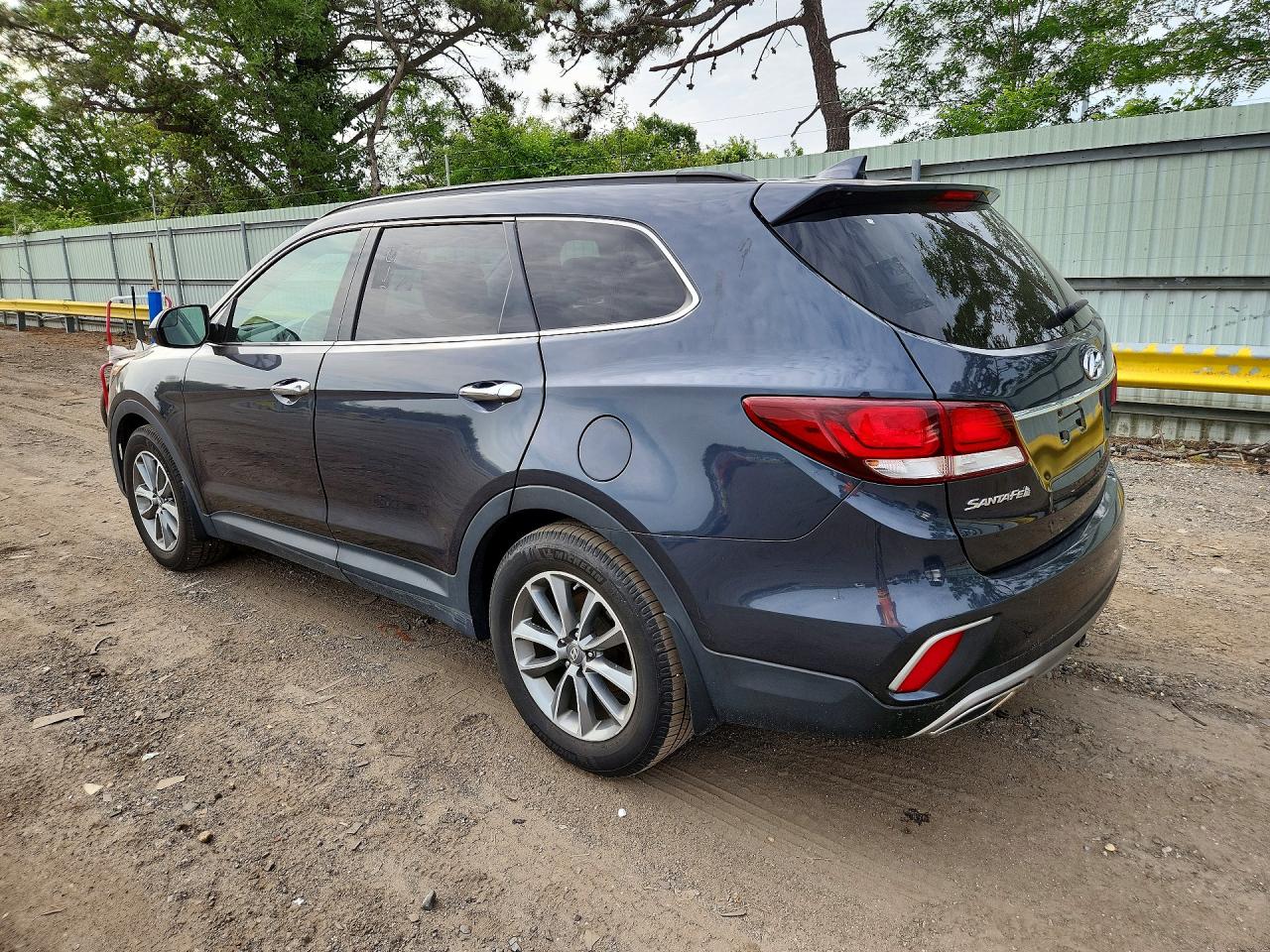 2017 Hyundai Santa Fe Se Серый vin: KM8SMDHF2HU191739