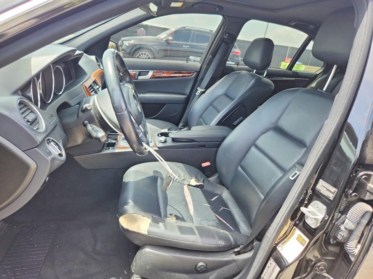 2012 Mercedes-benz C 250 Black vin: WDDGF4HB6CR224552