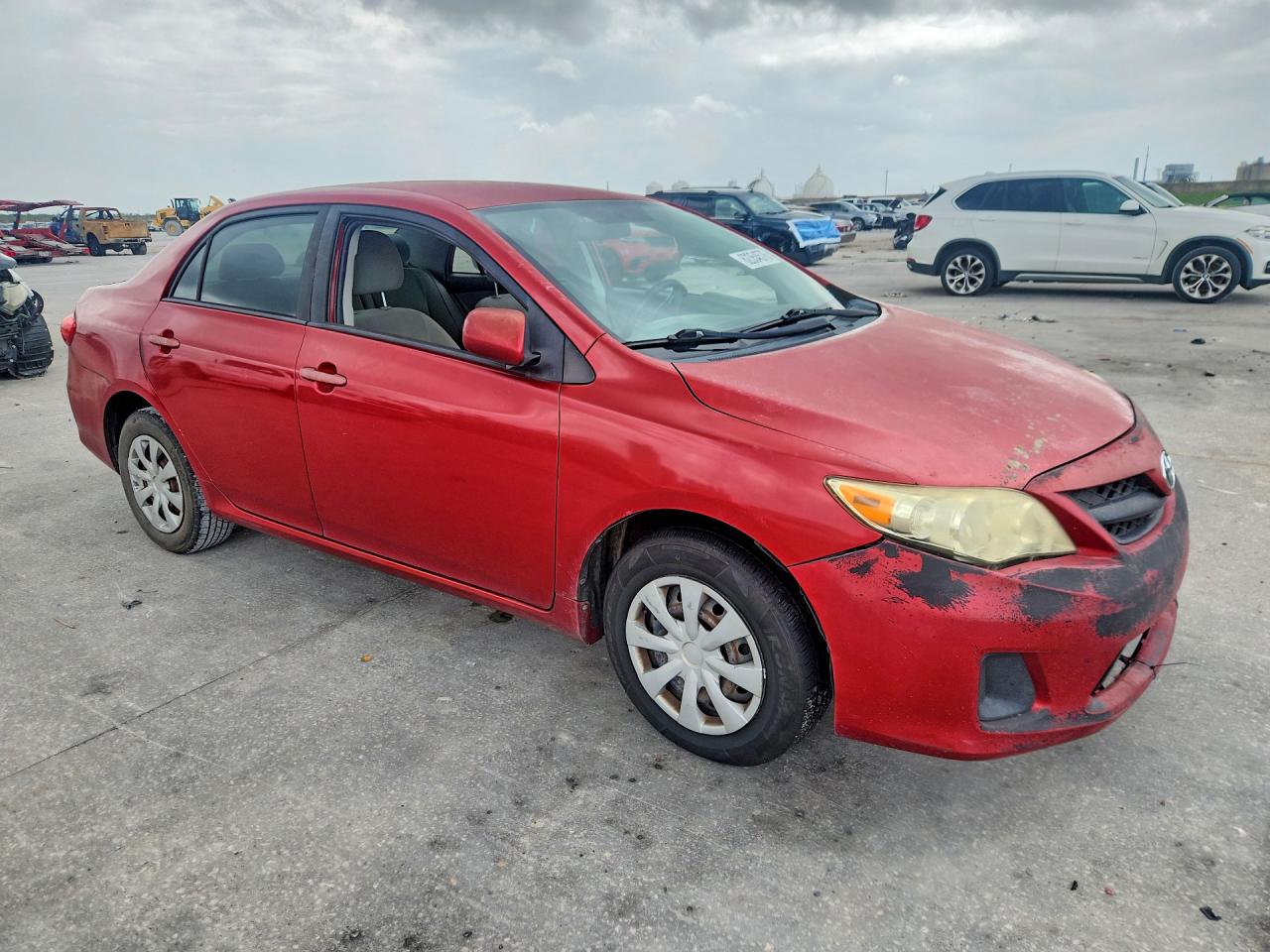 2011 Toyota Corolla Le Red vin: 2T1BU4EE0BC569481