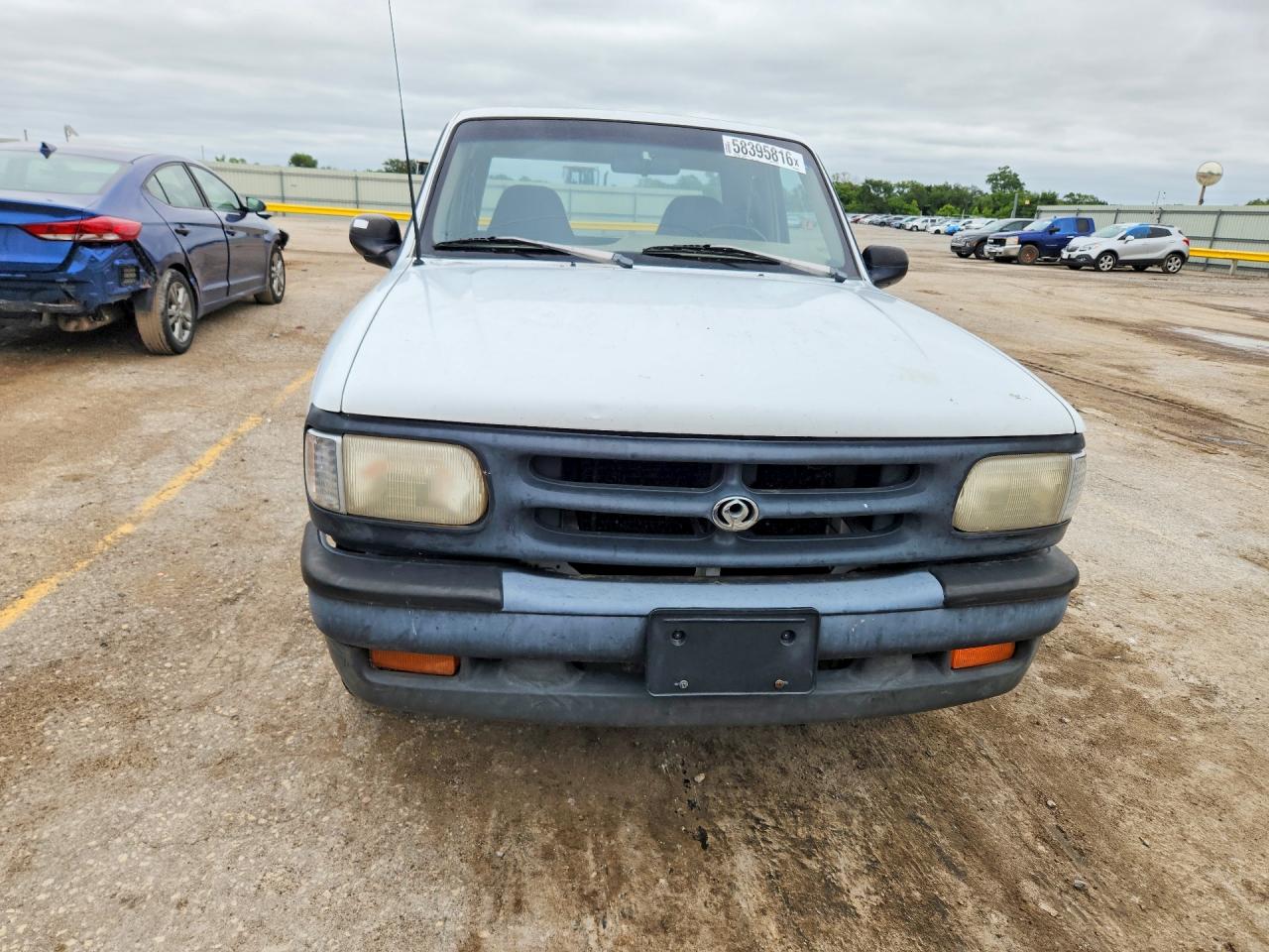 1994 Mazda B3000 Cab Plus White vin: 4F4CR16U3RTM02908
