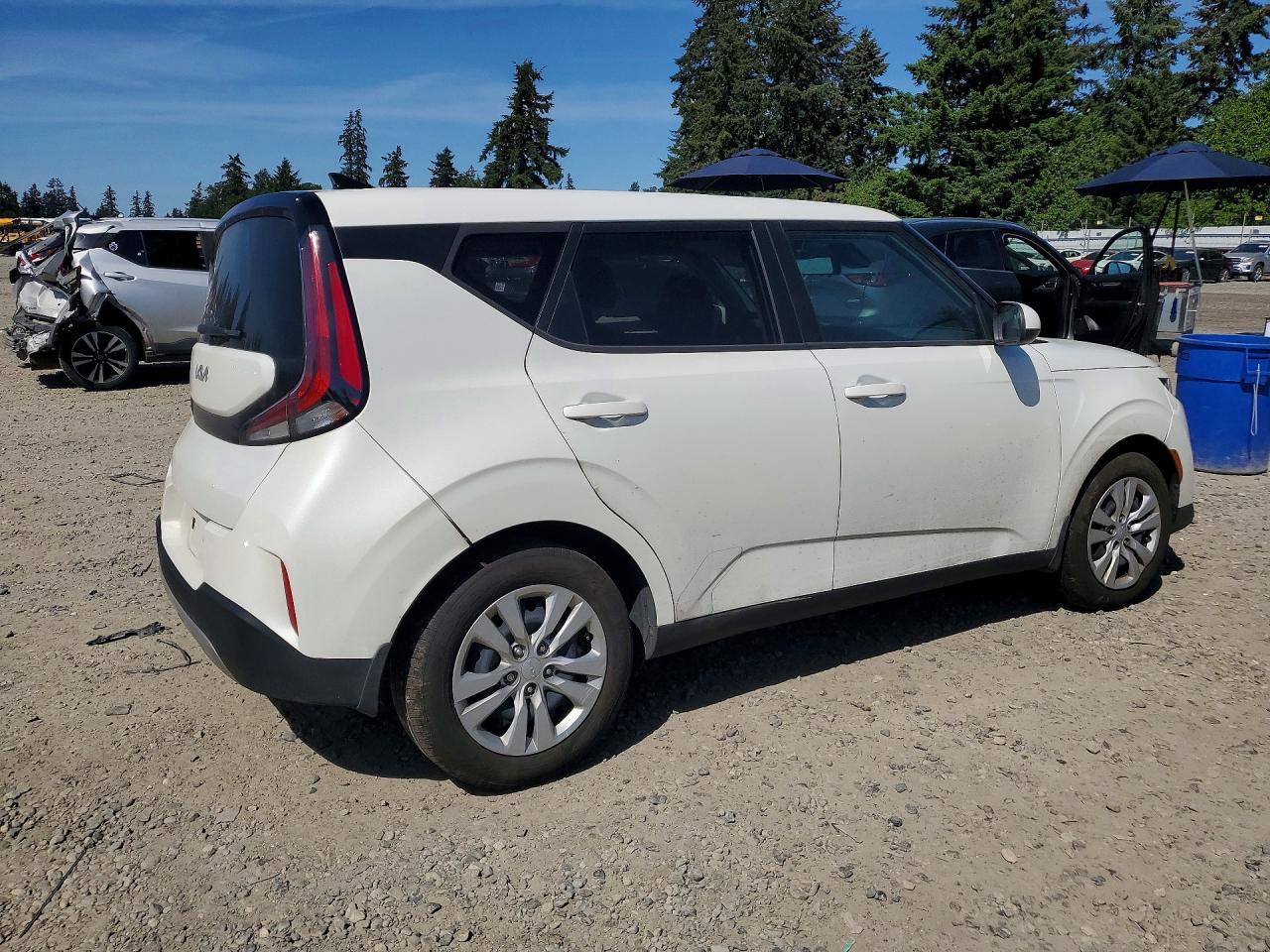 2024 Kia Soul Lx Белый vin: KNDJ23AU4R7229514