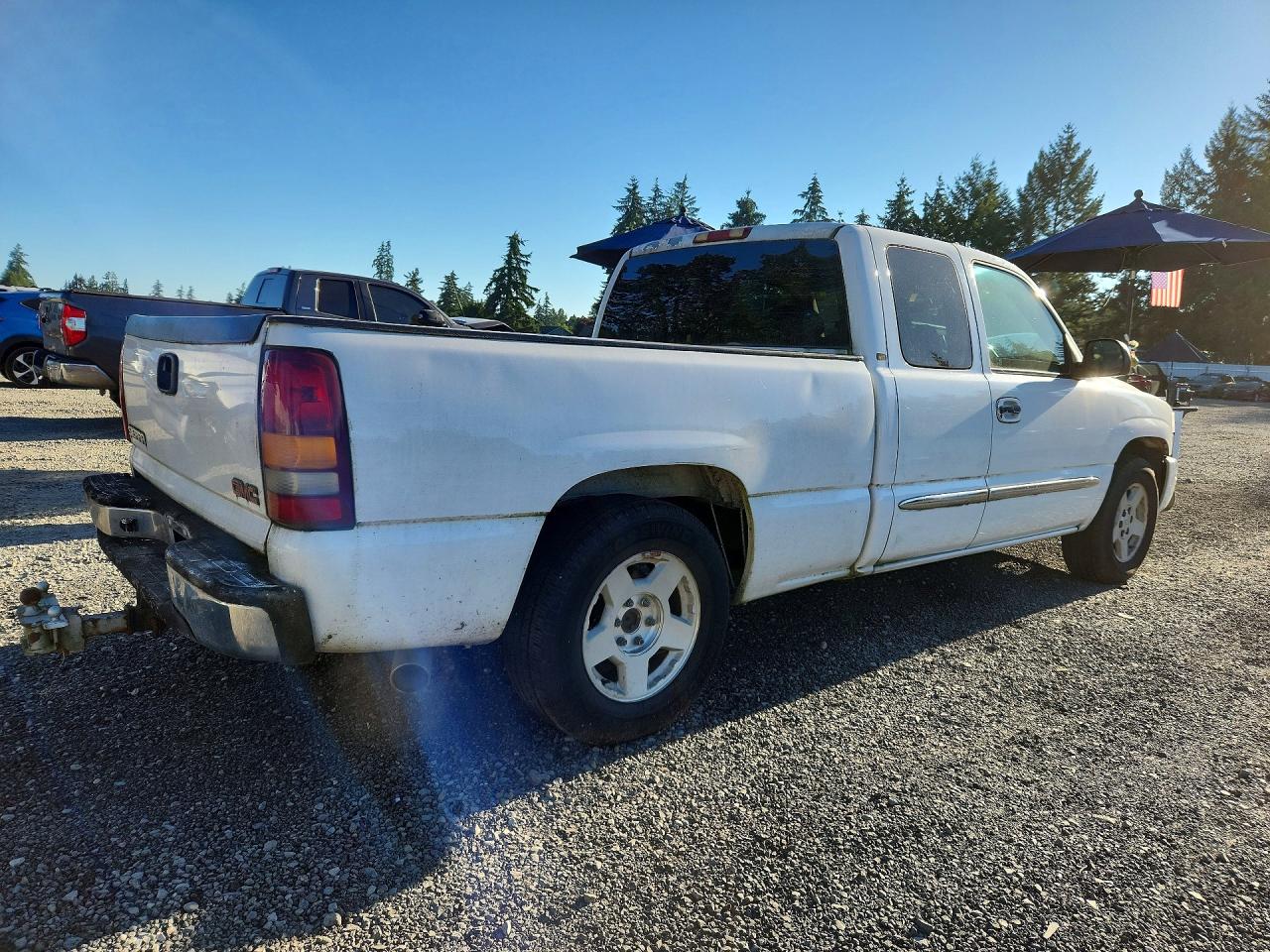2003 Gmc New Sierra C1500 White vin: 2GTEC19T431199854